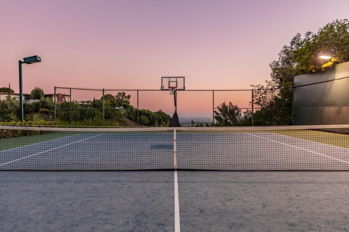 Mid Century Modern In Trousdale With Tennis Ferienhaus Los Angeles