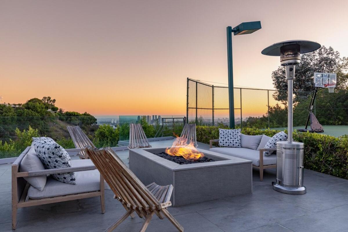 Mid Century Modern In Trousdale With Tennis Ferienhaus Los Angeles